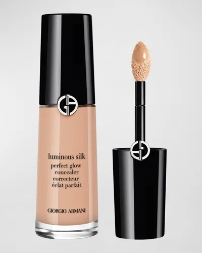 Armani Collezioni Luminous Silk Concealer In .- Medium With A Cool Undertone