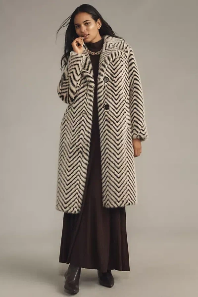 Badgley Mischka Yorn Chevron Luxe Faux-fur Coat Jacket In Grey