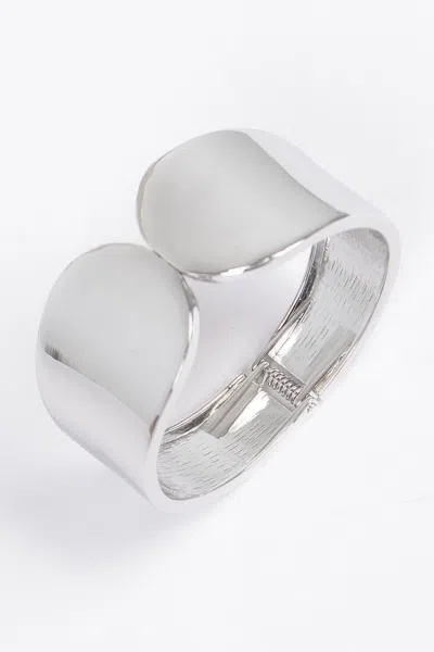 Fashnzfab Women's Metal Srping Hinge Cuff In Silver