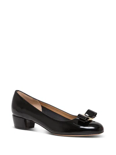Ferragamo Vara Pumps In Black Patent Leather With Bow
