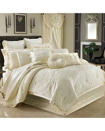 J. Queen Modern J. Queen New York Marquis Comforter Set In Neutral