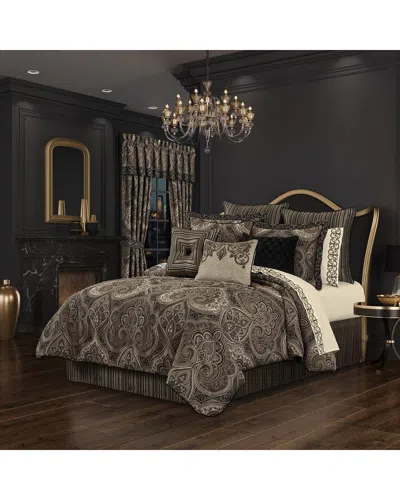 J Queen New York J. Queen New York Cipriana Comforter Set In Gray