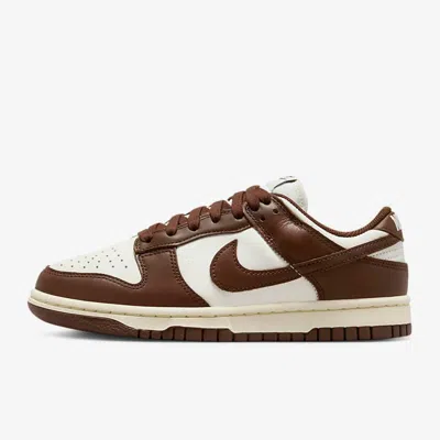 Nike Dunk Low Sneakers In Sail Cacao