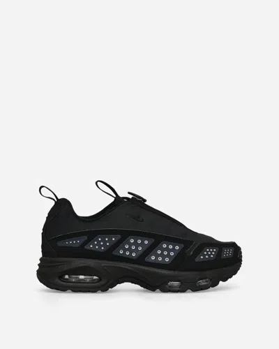 Nike Mesh Upper Sneakers Featuring Pull Tab In Black