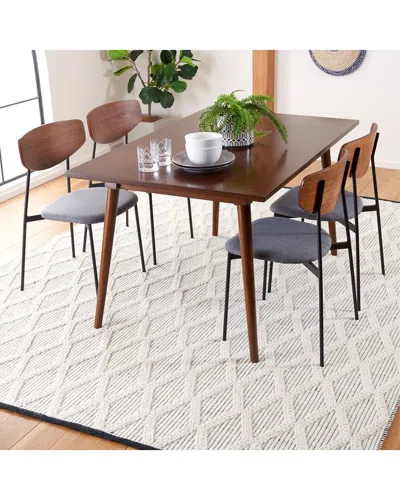 Safavieh Natura Wool Rug