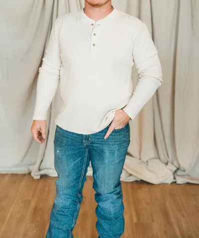 Sendero Provisions Co. Maverick Henley Tee In Vintage White