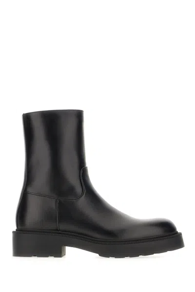 The Row Nobilis Leather Ankle Boots In Black
