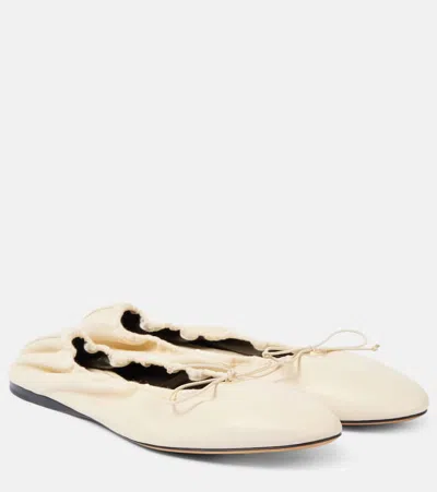 The Row 10mm Hereditas Leather Ballerina Flats In Beige