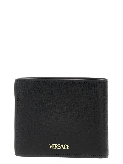 Shop Versace 'medusa Biggie' Wallet In 黑色的